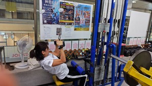 ラットプルダウン（藤巻）