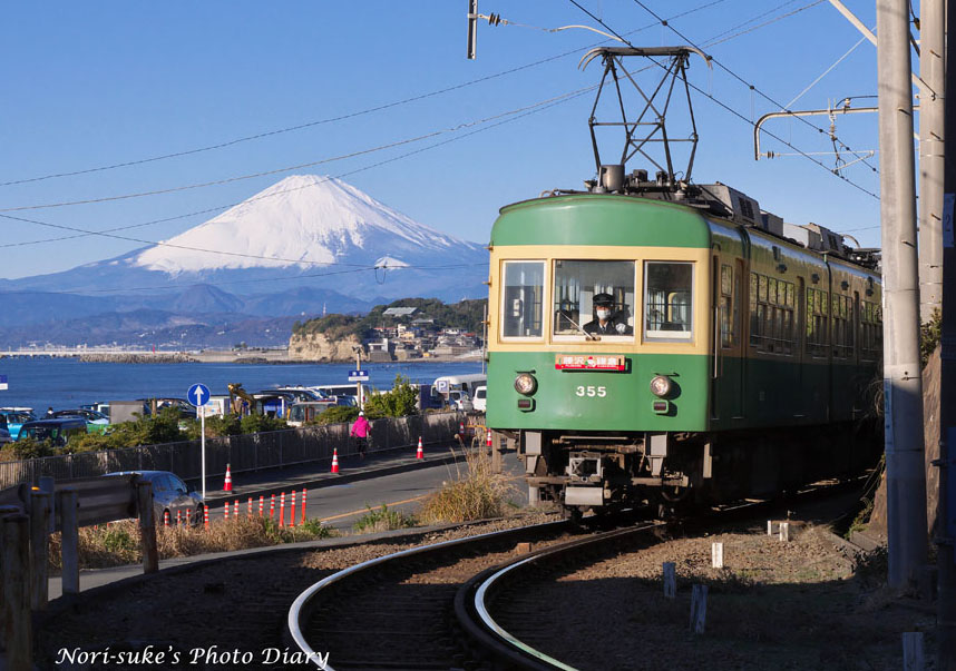 箱絵、富士山と江の島を鎌倉の材木座、由比ヶ浜の桜貝でコラボしてます、セットで。 Mio 地元鎌倉・江ノ島の海空と江ノ電沿線風景20.4.28〜 | 白富士