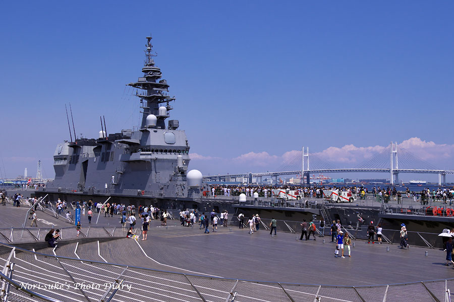 横浜大桟橋の護衛艦 いずも 18 Nori Sukeの写真散歩