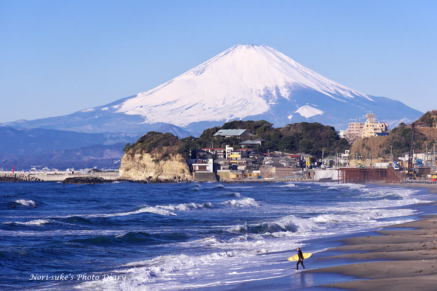 鎌倉 七里ヶ浜 富士山と江ノ電 Nori Sukeの写真散歩