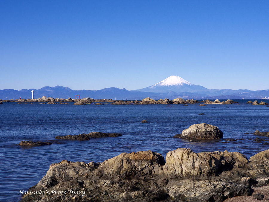 葉山 真名瀬海岸から見た富士山 Nori Sukeの写真散歩 葉山 真名瀬海岸から見た富士山 Nori Sukeの写真散歩