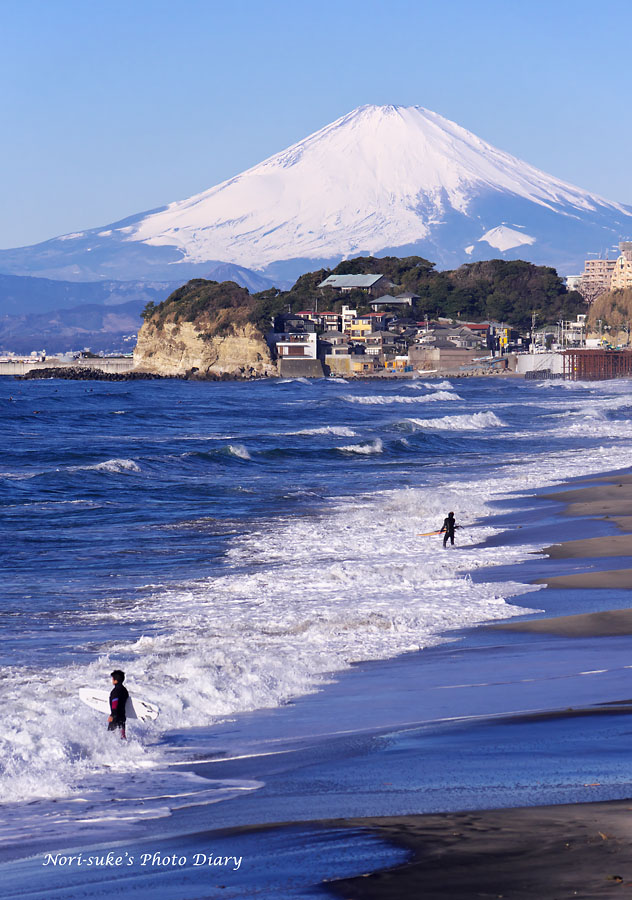 箱絵、富士山と江の島を鎌倉の材木座、由比ヶ浜の桜貝でコラボし