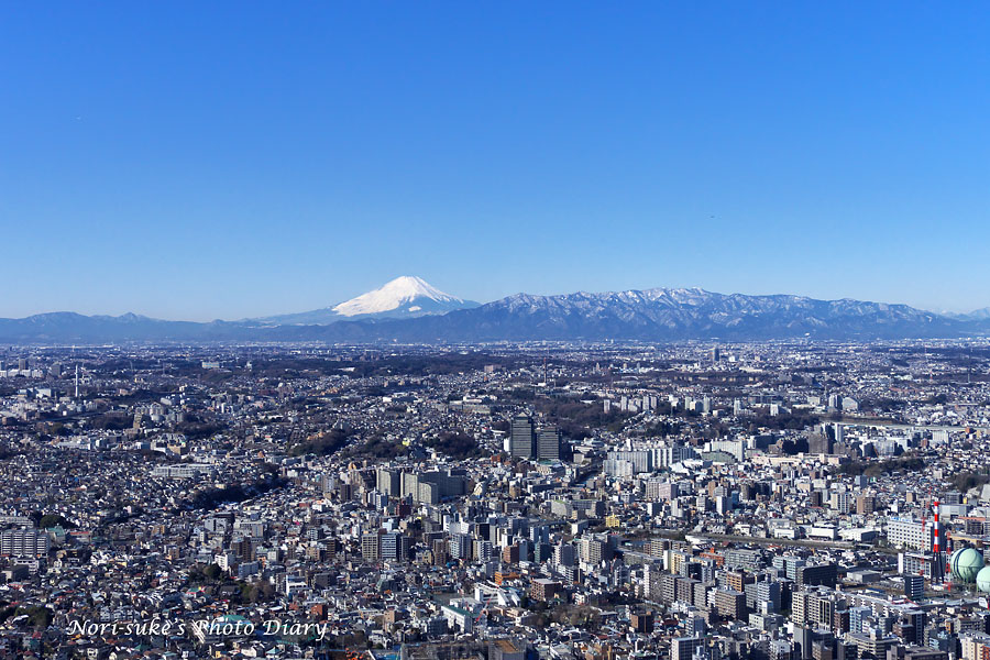横浜ランドマークタワーから見た富士山とみなとみらい Nori Sukeの写真散歩 横浜ランドマークタワーから見た富士山とみなとみらい Nori Sukeの写真散歩
