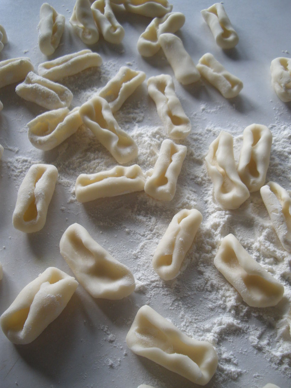 Cavatelli Ai Peperoni 手作りカヴァテッリと野菜ソース2種 おいしいイタリア Tavola Giappone