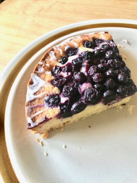Torta Ai Mirtilli ブルーベリーケーキと通訳ガイド業 おいしいイタリア Tavola Giappone Torta Ai Mirtilli ブルーベリーケーキと通訳ガイド業 おいしいイタリア Tavola Giappone