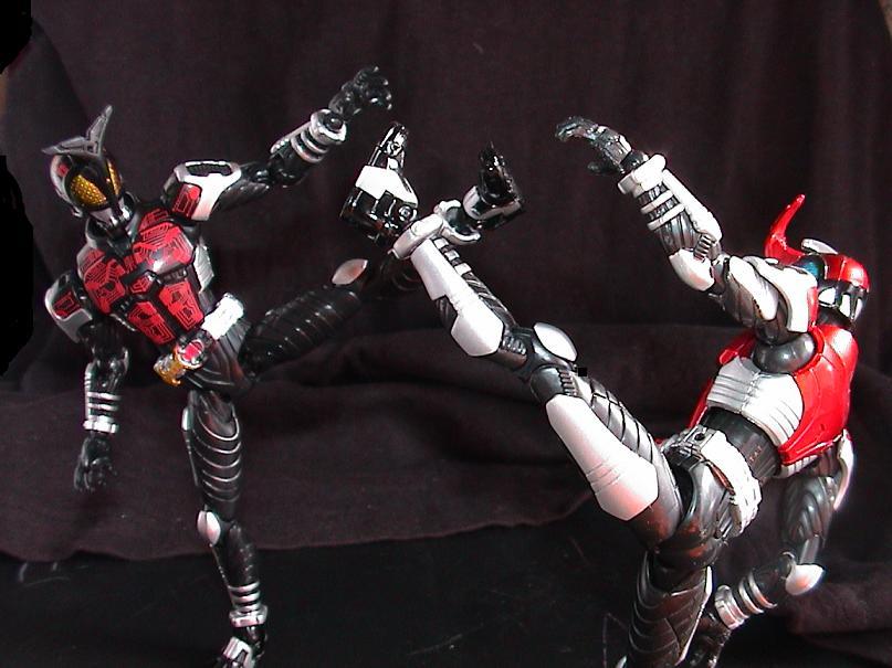ｓ ｈ ｆｉｇｕａｒｔｓ仮面ライダーダークカブト 威風堂々