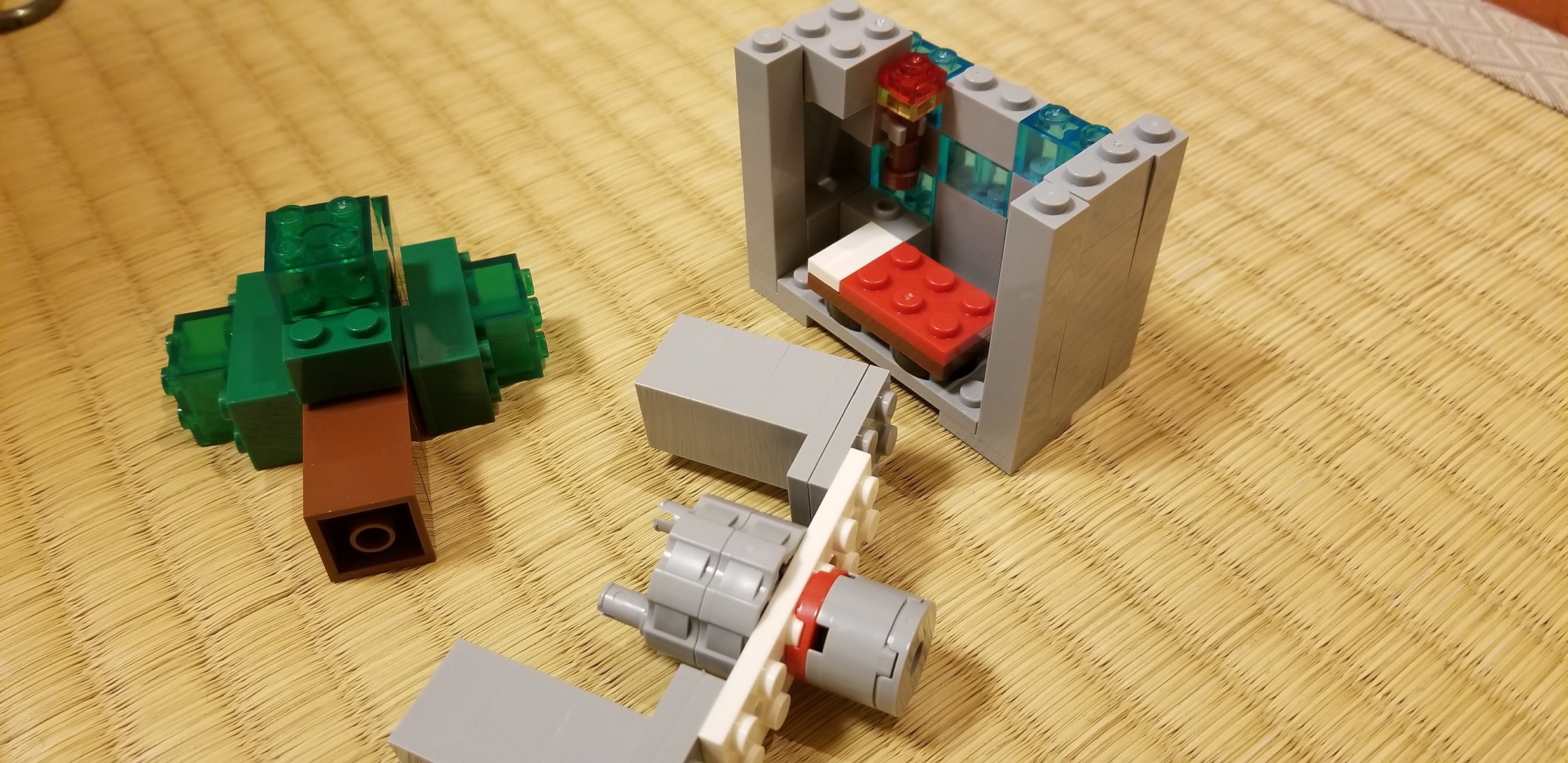 追記 Aliexpress 1315ピースて2800円 Lego風のマインクラフト世界 山の洞窟 購入レビュー これはデカい 時間とお金と趣味を大切にするブログ