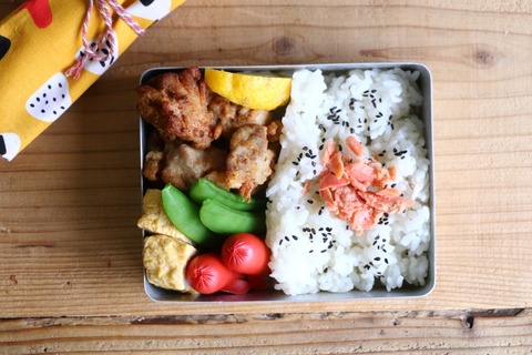 今日はからあげ弁当