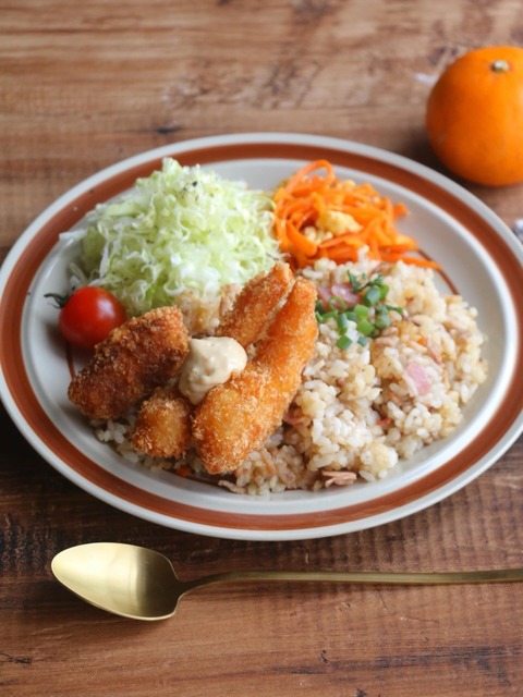 焼きめしのワンプレートとめしチキン