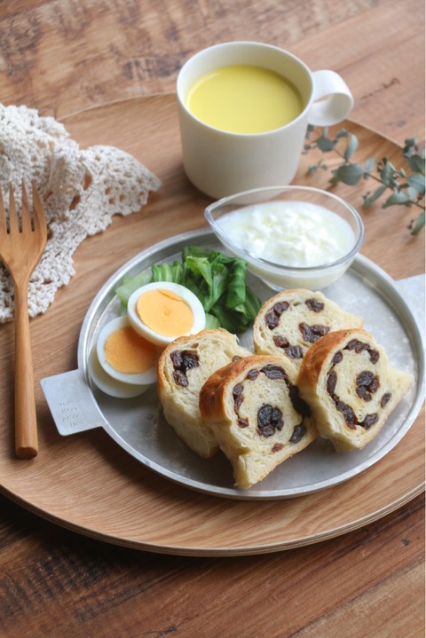 レーズンミニ食パン