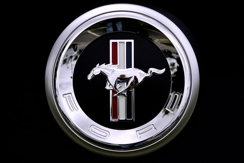 desktop-wallpaper-ford-mustang-logo-horse-logo
