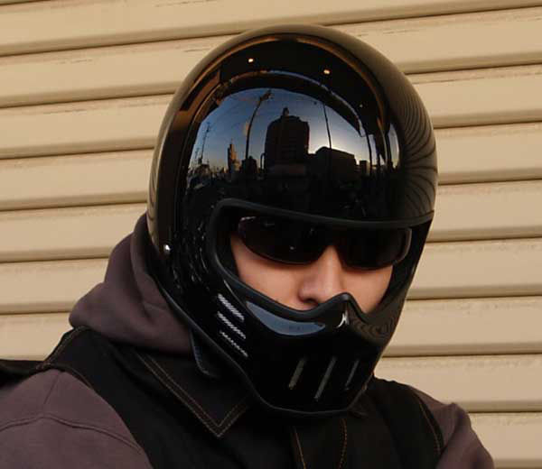 原付でフルフェイスしてる奴ってかなりの確率でイケてない奴だよな 乗り物速報