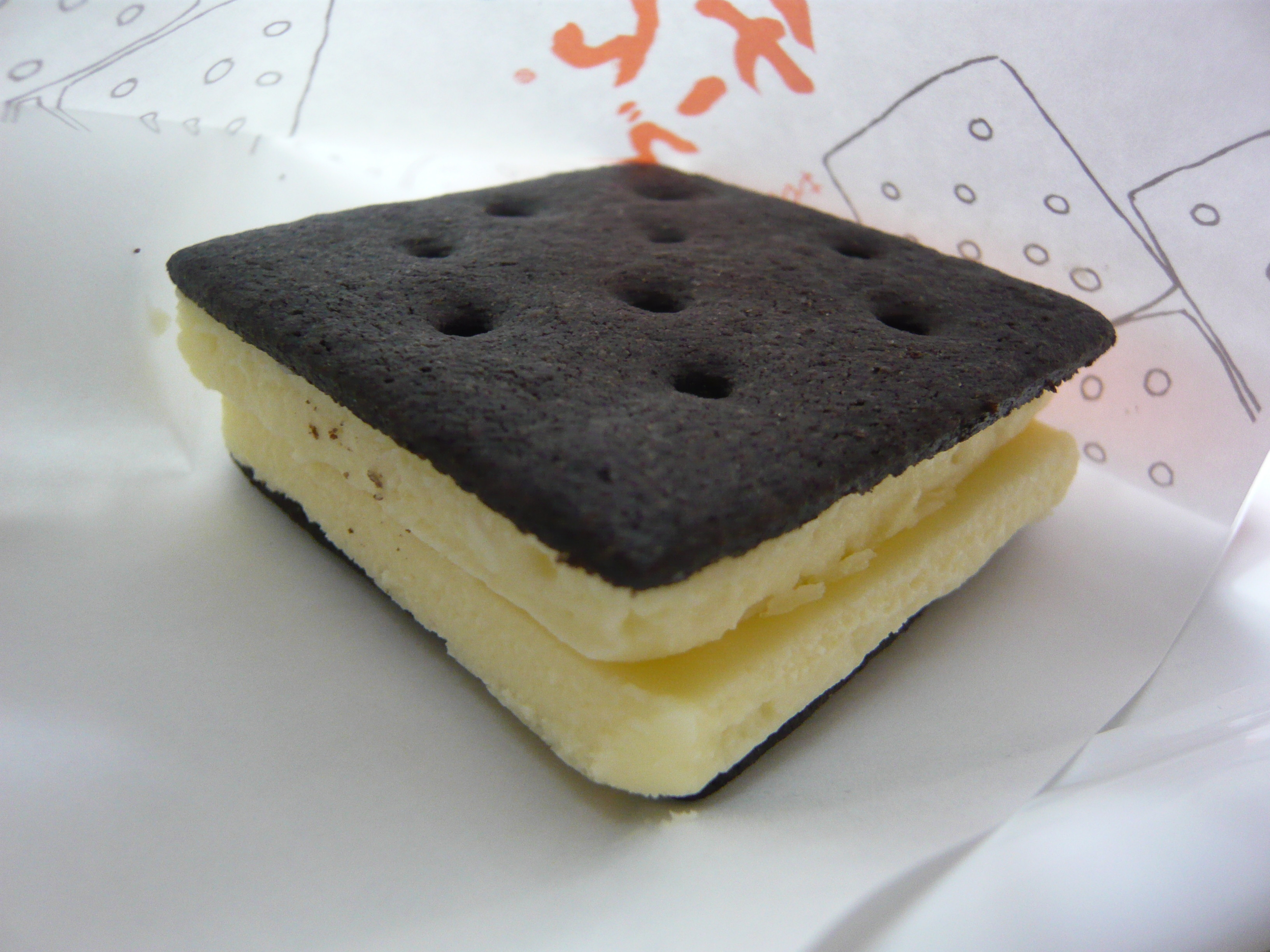 六花亭本店で雪こんチーズに出会う 気ままな３０代生活