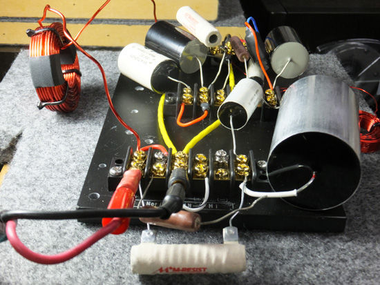 ディナオーディオ、ツィーター、クロスオーバーネットワーク