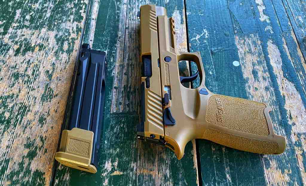 SIG SAUER®︎ M17 Co2ガスガン レビュー : ノリスケの武器庫 LayLax