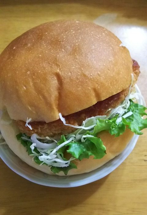 ひきこもりの食事 ハンバーガー