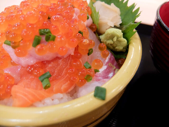 山盛り海鮮丼 マキハラ魚市場ららぽーと愛知東郷店 東郷町 けつログ 山盛り海鮮丼 マキハラ魚市場ららぽーと愛知東郷店 東郷町 けつログ