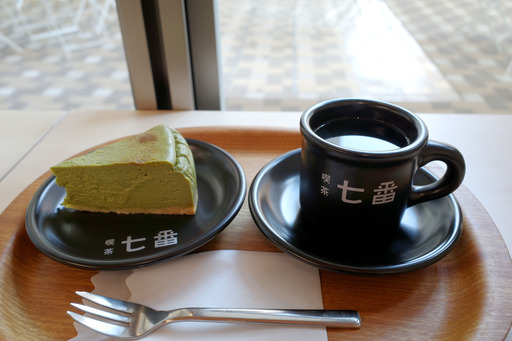 抹茶のチーズケーキ／喫茶七番（伏見）
