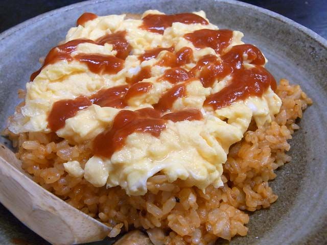 絶品オムライスとどすこいコロッケ どすこい 亀山市 けつログ 絶品オムライスとどすこいコロッケ どすこい 亀山市 けつログ