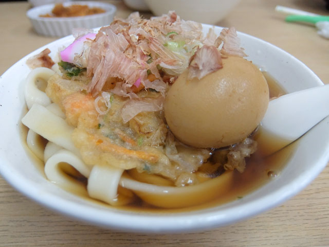 ジャンボきしめん かきあげ 煮たまご うどんのいなや自由ヶ丘店 けつログ