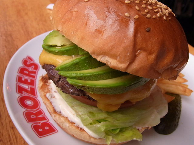 アボカドチーズバーガー Brozers 人形町 けつログ アボカドチーズバーガー Brozers 人形町 けつログ