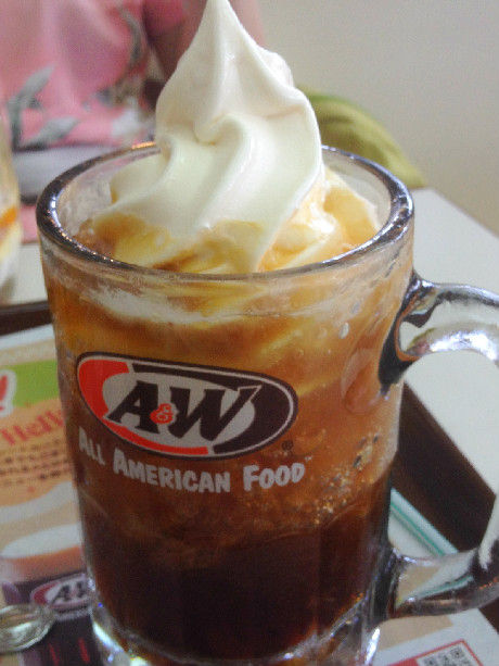 ルートビアフロート A W石垣店 石垣島 けつログ