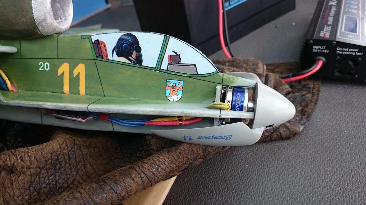 1944年生まれのジェット戦闘機 Flyer S High 1944年生まれのジェット戦闘機 Flyer S High