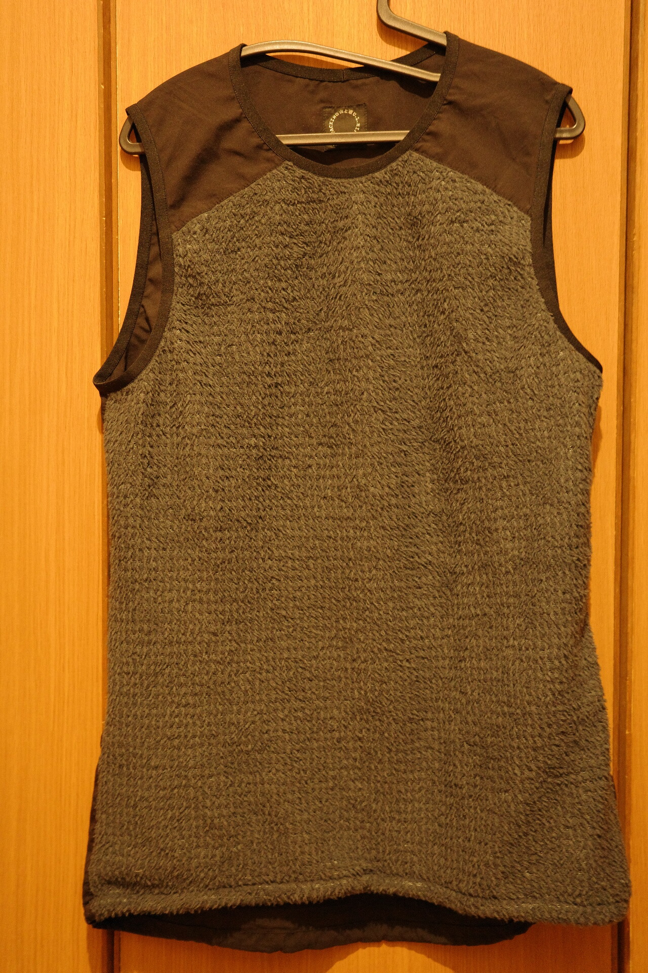 山と道　アルファベスト ユニセックス ベスト ダークグレー 山と道 Alpha Vest - 宗像山道具店 by GRIPS