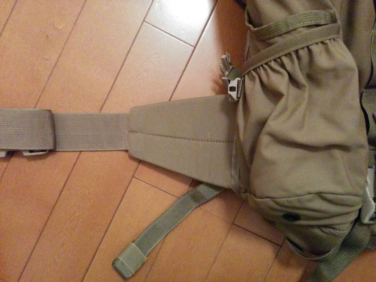 肌触りがいい MYSTERY RANCH ウエストベルト パッド コヨーテ L