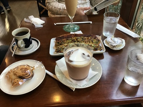 88639A41-0822-4EF5-B1DA-6AB076B78DAE