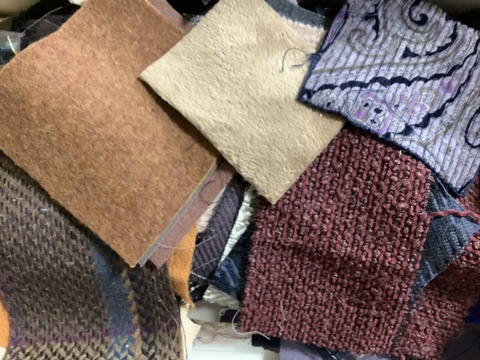 BA27D810-2E8A-46F1-A3B1-C7B54F0DF756