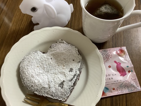 A2A70B9A-62AF-4504-A9EA-78ED3A459E4D