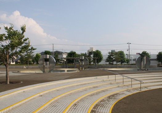 能代市総合体育館の噴水 能代でらっと情報