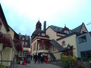 P_20191201_122823_1600