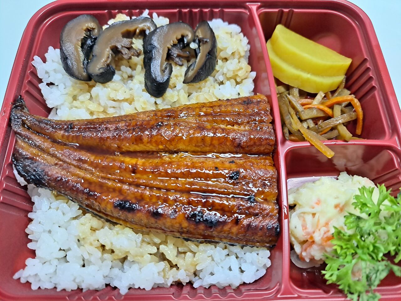 シラチャの うな善 でお持ち帰りを利用してみた 農タイ生活の備忘録 シラチャの うな善 でお持ち帰りを利用してみた 農タイ生活の備忘録