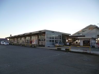 野沢菜日記 あいの風とやま鉄道で味わう１ 朝から人気の石動駅麺類食堂