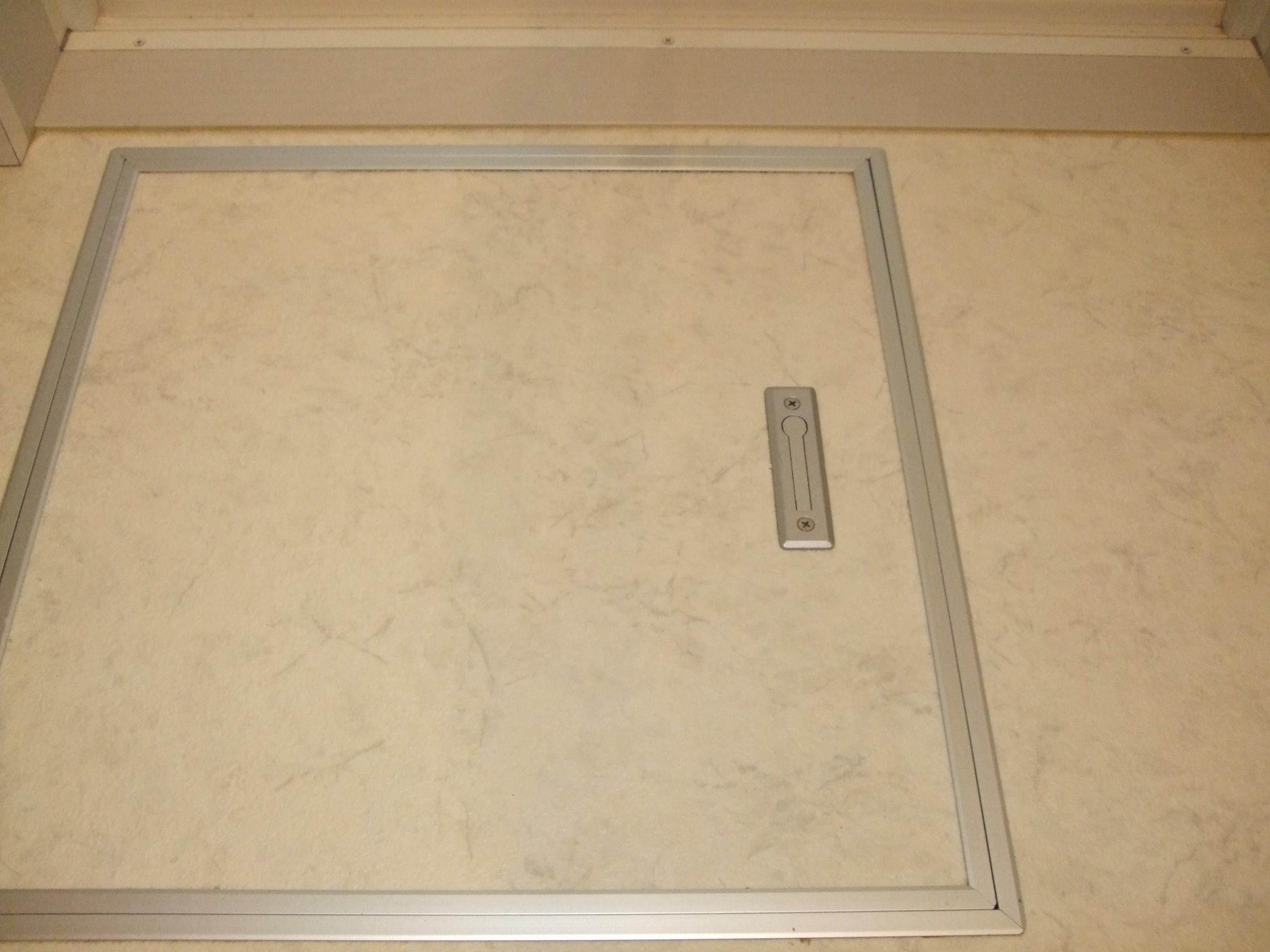 洗面所のバスマット ヘーベルハウスで建てたウチを育てる