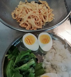 具と麺