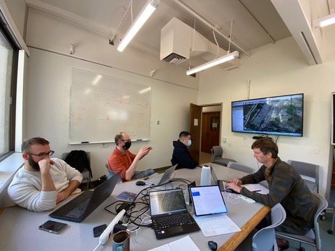 FF62112C-B6D9-4574-9E19-4D01E5CEC2AA