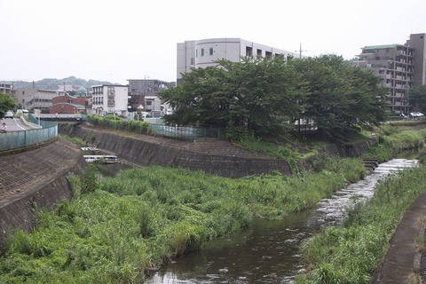 1024px-Yudono_River02[1]