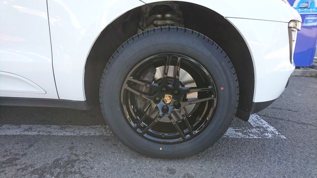 ポルシェ 純正ホイール塗装 車 バイクのキズ修理 板金塗装 全塗装 トラック架装 施工例 愛媛県松山市ナップファクトリー ポルシェ 純正ホイール塗装 車 バイクのキズ修理 板金塗装 全塗装 トラック架装 施工例 愛媛県松山市ナップファクトリー