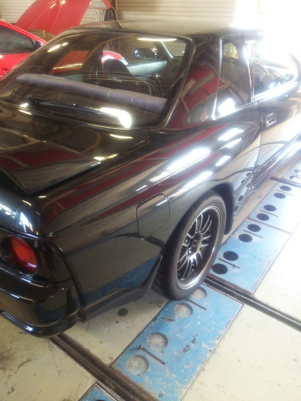 R32スカイライン Gt R リアフェンダーサビ修理 クリアリフレッシュ 車 バイクのキズ修理 板金塗装 全塗装 トラック架装 施工例 愛媛県松山市ナップファクトリー R32スカイライン Gt R リアフェンダーサビ修理 クリアリフレッシュ 車 バイクのキズ修理 板金塗装 全塗装 トラック架装 施工例 愛媛県松山市ナップファクトリー
