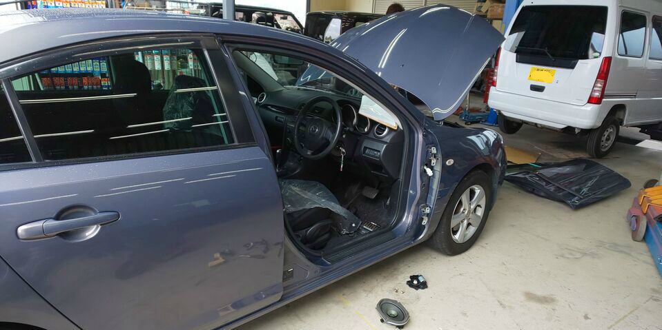 アクセラ ドア交換 車 バイクのキズ修理 板金塗装 全塗装 トラック架装 施工例 愛媛県松山市ナップファクトリー アクセラ ドア交換 車 バイクのキズ修理 板金塗装 全塗装 トラック架装 施工例 愛媛県松山市ナップファクトリー