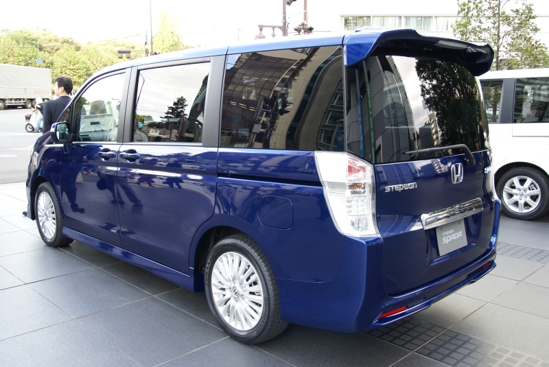 ホンダ ステップワゴンが4代目にfmc で 見てきました ネットラジオか 車か うまいメシか おれ ホンダ ステップワゴンが4代目にfmc で 見てきました ネットラジオか 車か うまいメシか おれ