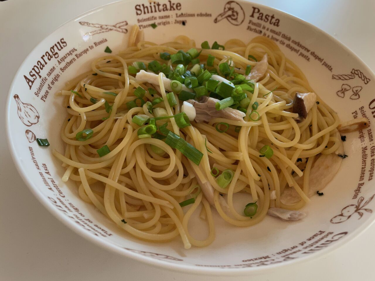 の パスタ 吸い物 松茸 お