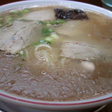 ���۸�����