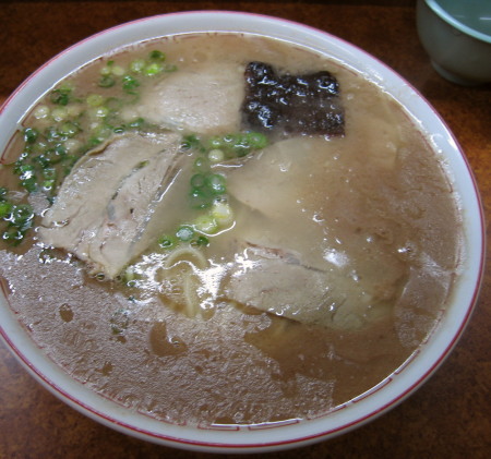 ���۸�����