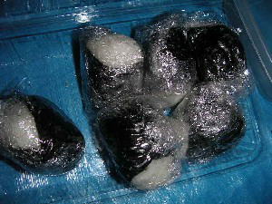 2004 03 27 onigiri