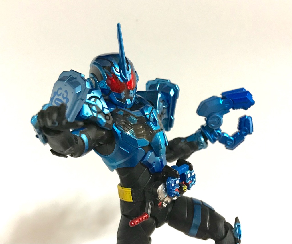 S H Figuarts 仮面ライダーグリスブリザードをレビューした これが最後の祭りだ のんのん特撮日記 S H Figuarts 仮面ライダーグリスブリザードをレビューした これが最後の祭りだ のんのん特撮日記