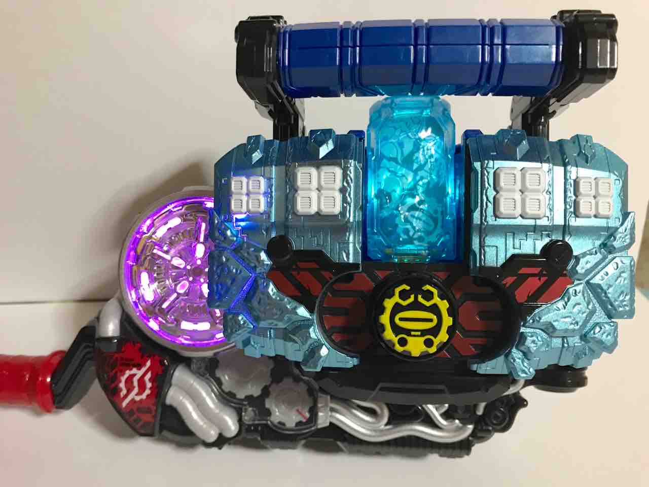 変身凍拳 DXグリスブリザードナックル 等しく 「仮面ライダー